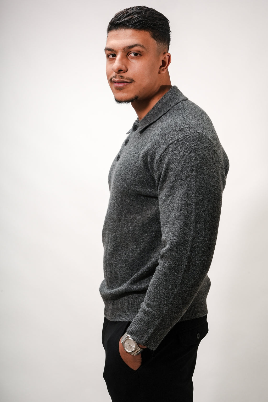 Pull en maille ILYBR Core – Gris