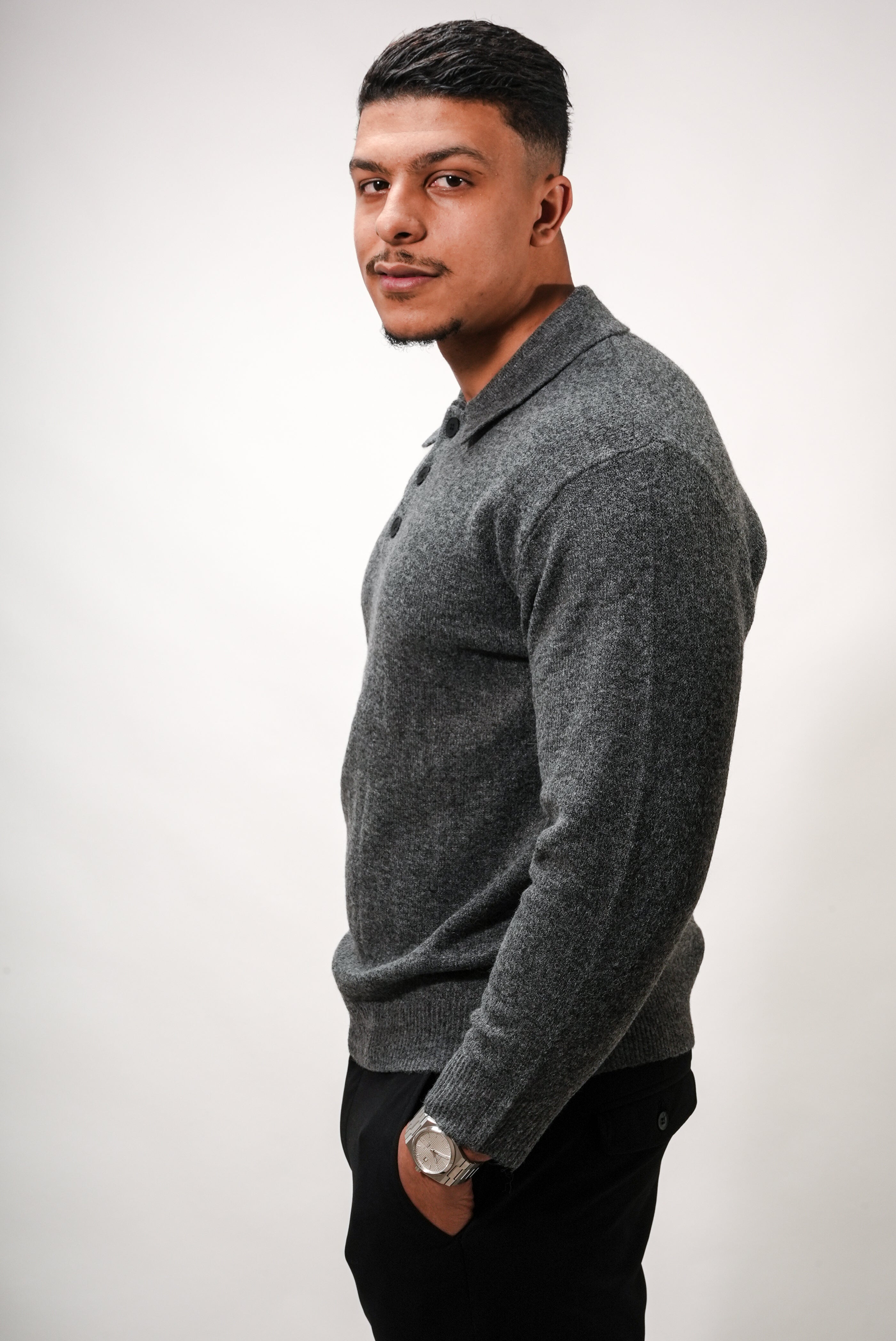 Pull en maille ILYBR Core – Gris